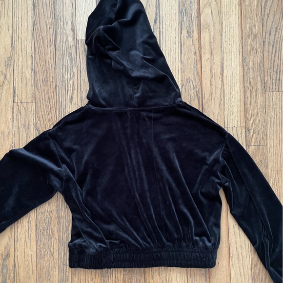 Velvet cropped hoodie from WEEKEND EDITION size S - Picture 3 of 4